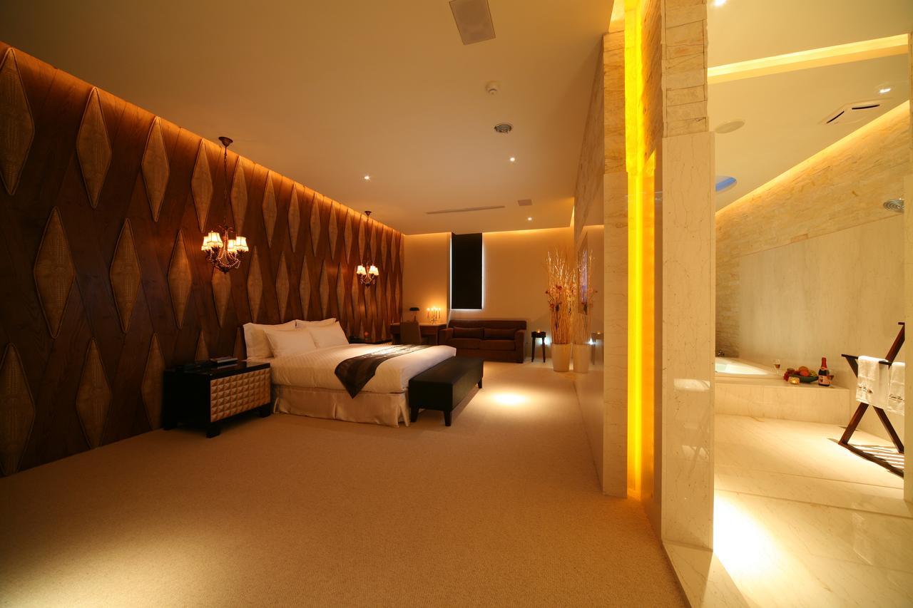 Lanshy Motel Taichung Værelse billede