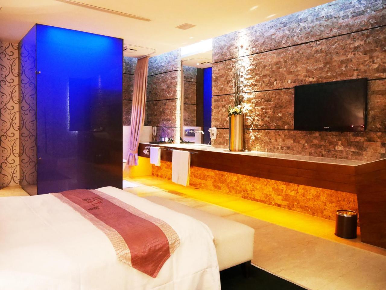 Lanshy Motel Taichung Eksteriør billede